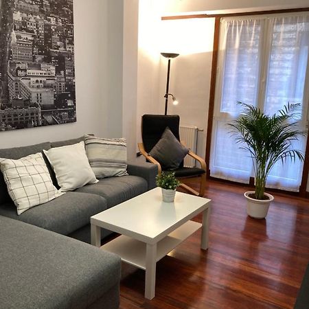 Angeles Sorazu - Ongi Etorri Apartment Zumaia Bagian luar foto
