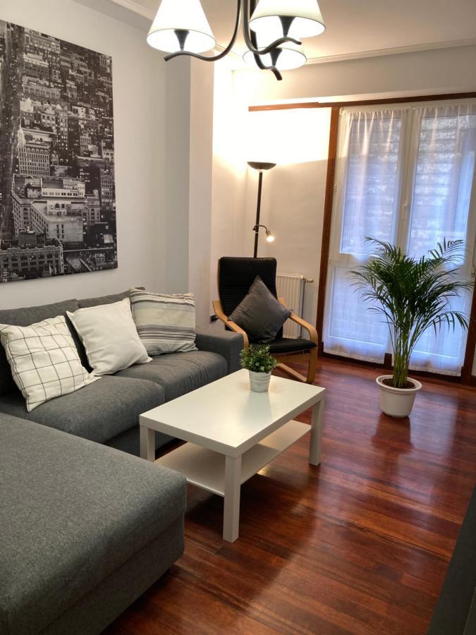 Angeles Sorazu - Ongi Etorri Apartment Zumaia Bagian luar foto