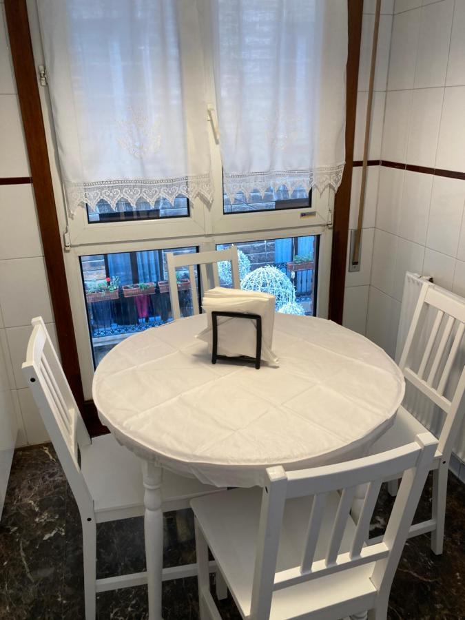 Angeles Sorazu - Ongi Etorri Apartment Zumaia Bagian luar foto